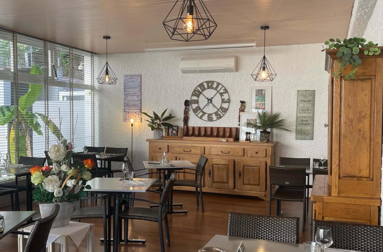 Logis Les Cols Verts La Tranche-sur-Mer Exterior photo