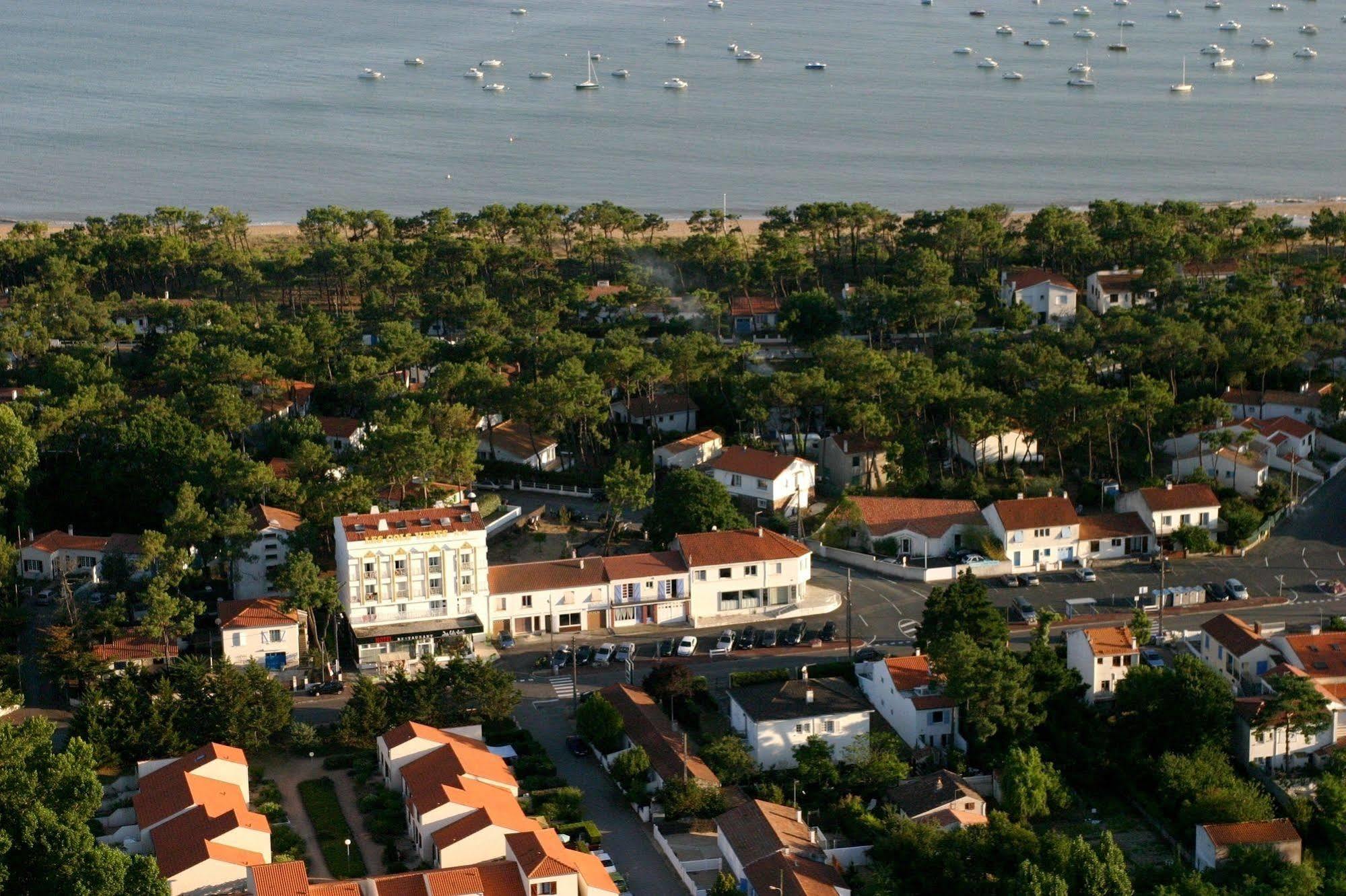 Logis Les Cols Verts La Tranche-sur-Mer Exterior photo