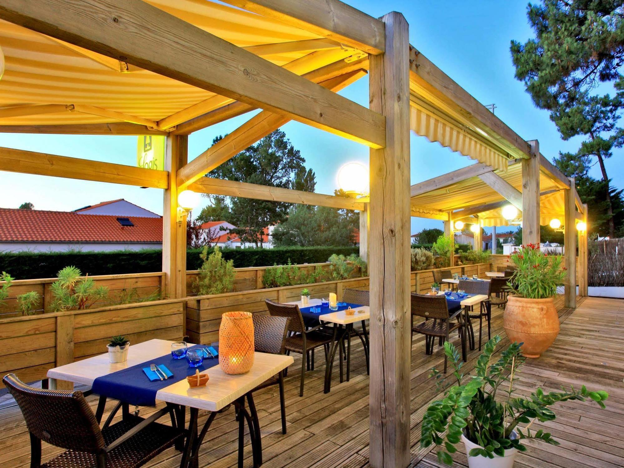 Logis Les Cols Verts La Tranche-sur-Mer Exterior photo